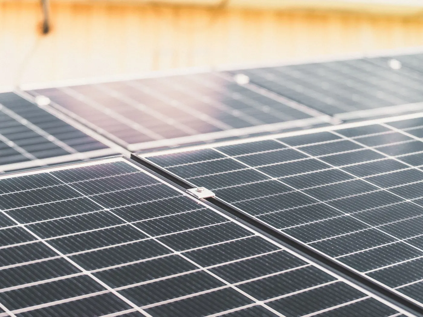 What Is a Hybrid Inverter, and Do You Need One?
